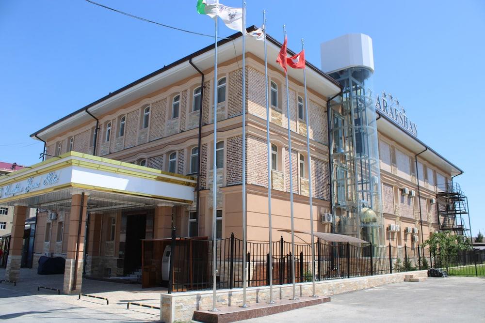 Zarafshan Granf Hotel