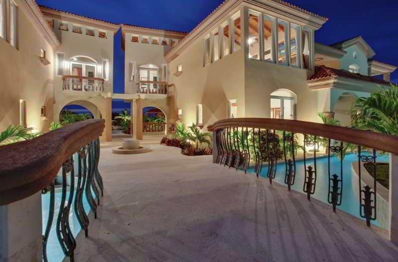 Belizean Cove Estates