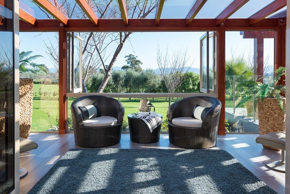 Aldaha Luxury Accommodation