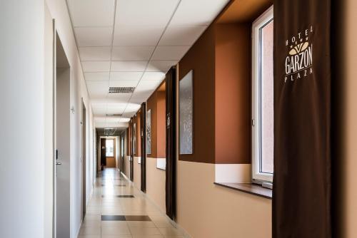 Hotel Garzon Plaza