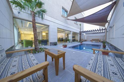 Noorseen Hotel Apartments