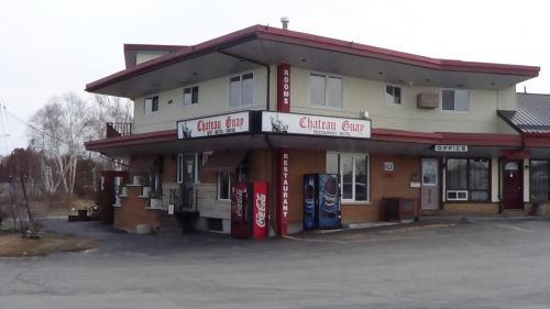 Chateau Guay Motel & Restaurant