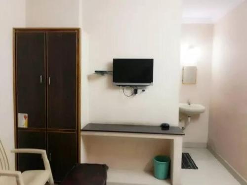 Hotel Sri Guru Residency