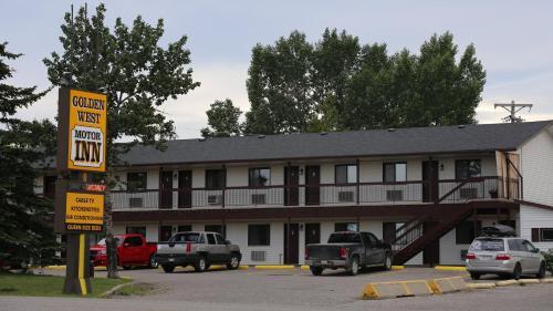 Golden West Motor Inn