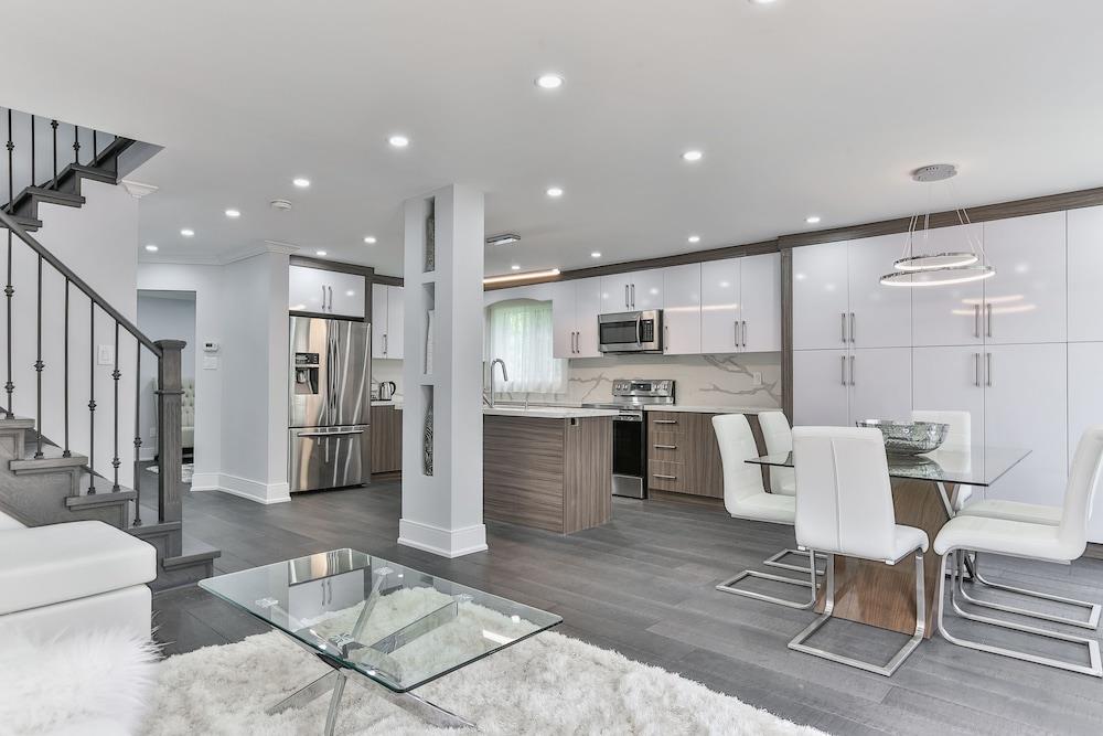 Quickstay Classy 5Brm House In Vaughan