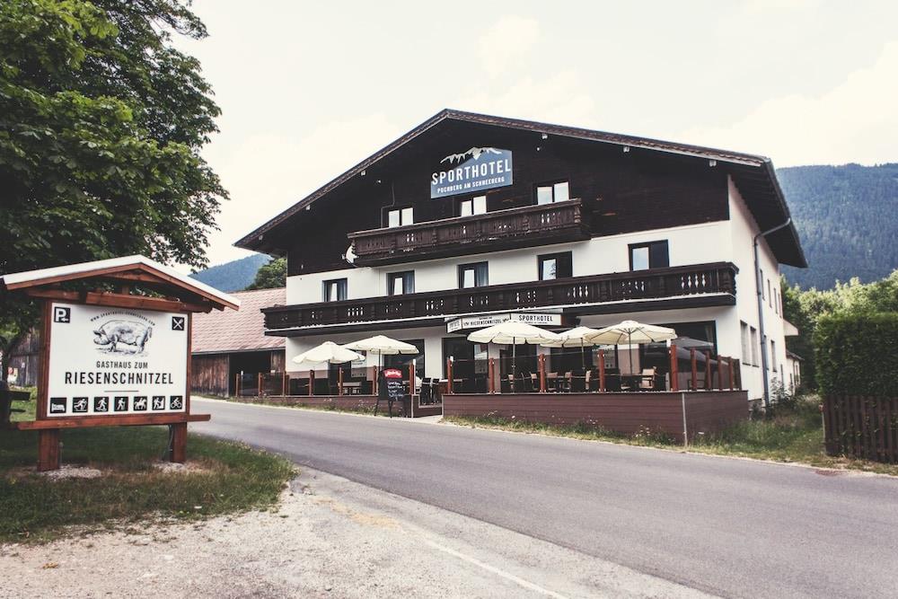 Sporthotel Puchberg Am Schneeberg