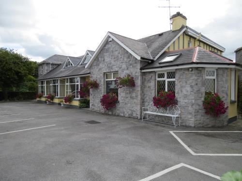 Grey Gables Bed & Breakfast