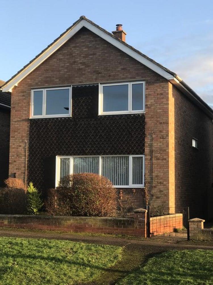 Bamburgh Drive Holiday Home