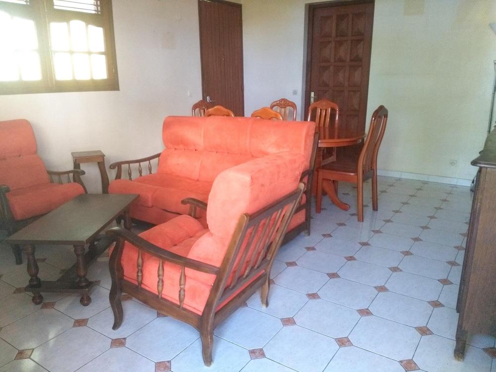 Apartment with 2 Bedrooms in Bouillante, with Wonderful Sea View, Furn