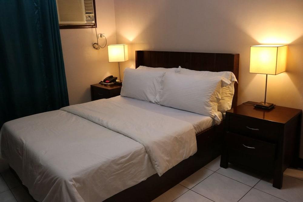 Bacolod Pavillon Hotel