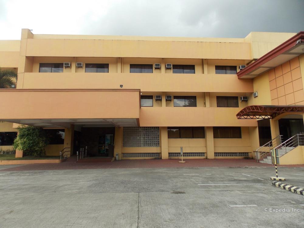 Grand Regal Hotel Bacolod