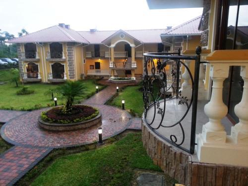 Club Del Campo Hotel & Centro De Convenciones