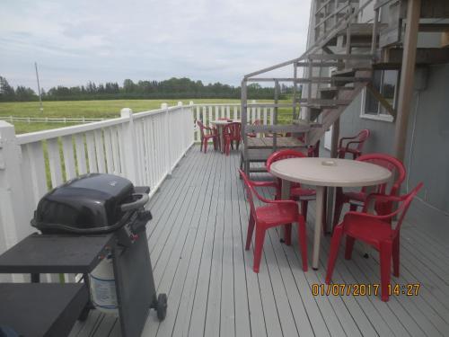 Brackley Beach Hostel