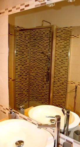 Al Porto Di Roma B&B