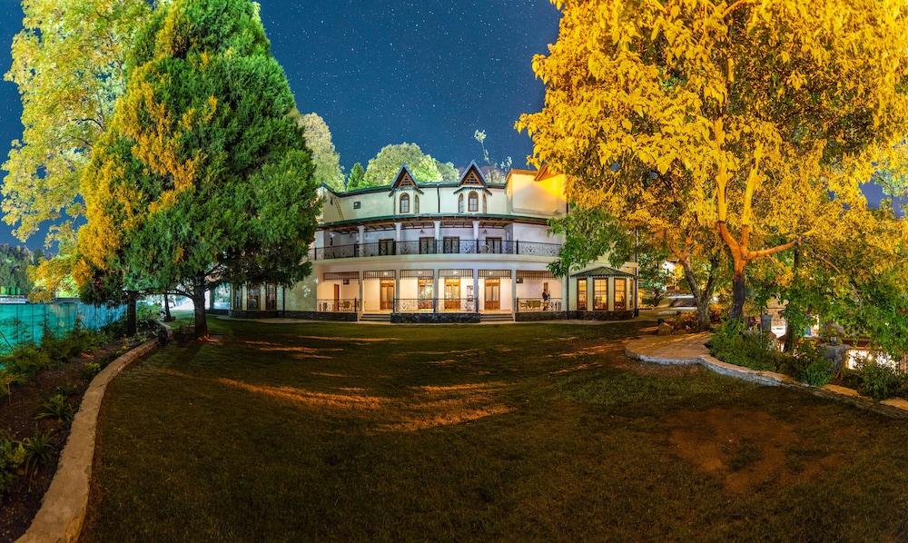 Ashdale Boutique Nanital