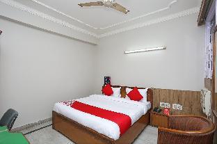 Oyo 27955 Hotel Park