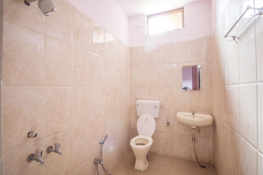 Aashirwad Guest House