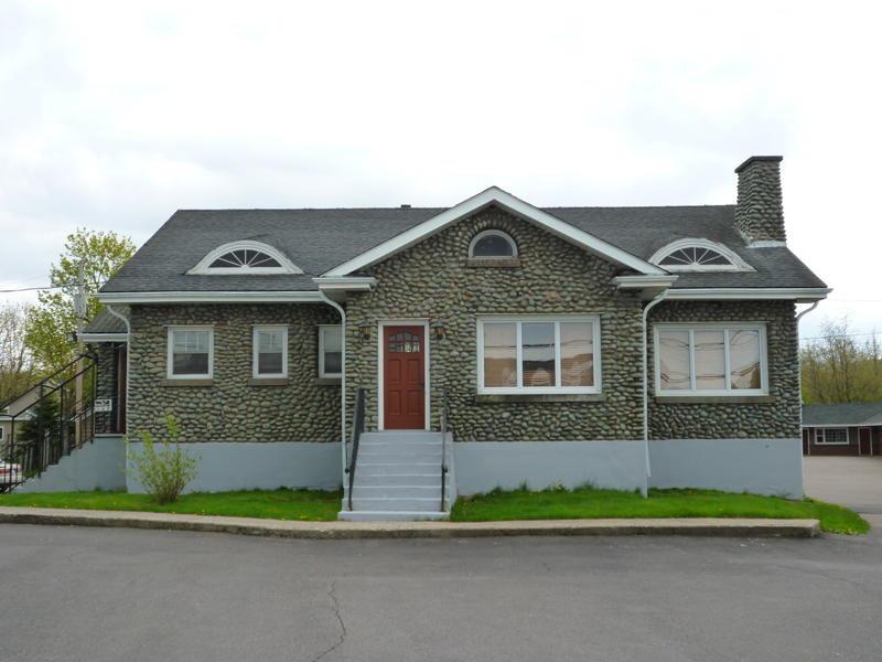 Stonehouse Motel And Restaurant