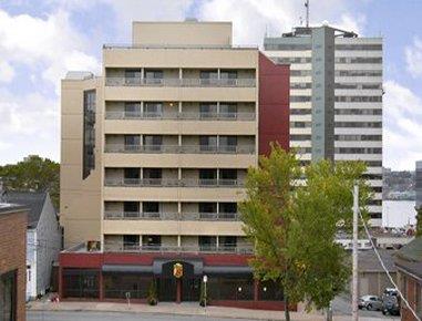 Dartmouth Oceanview Hotel