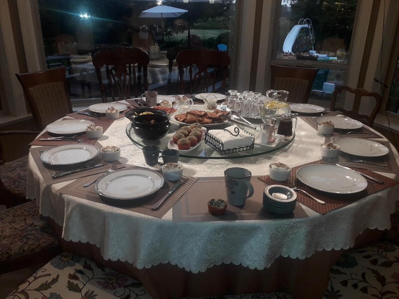 Cedar Manor Bed And Breakfast