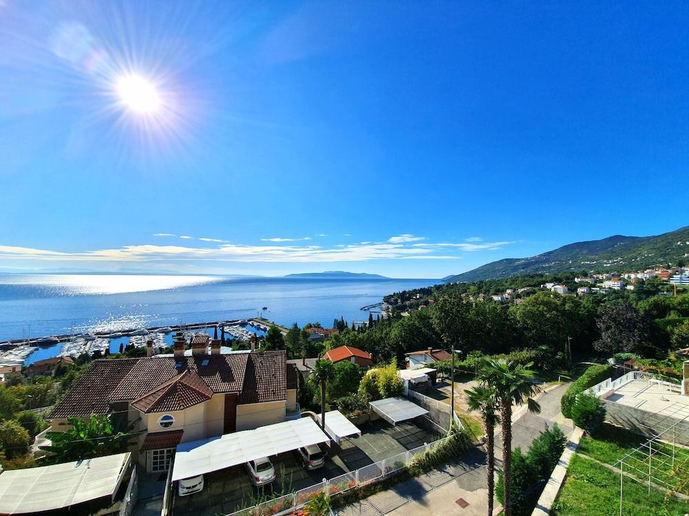 Villa Roses Apartments & Wellness