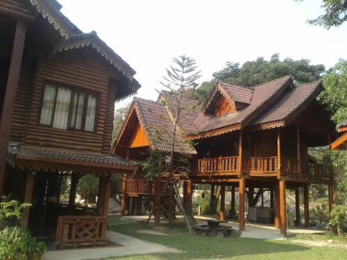 Namsong Bridge Bungalows