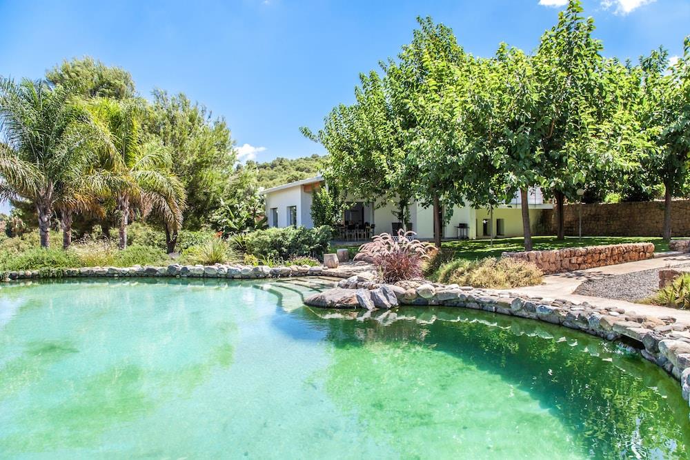 Cubo's Villa El Tejar